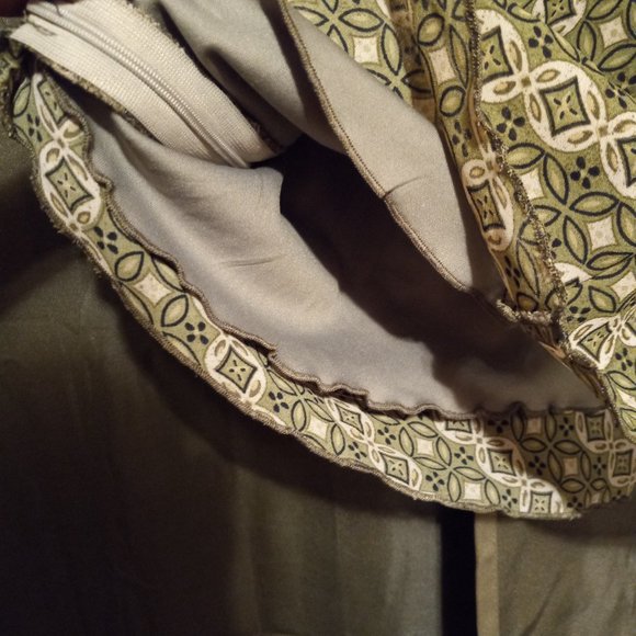 Green Tank Top with Brown Waist Band - Picture 6 of 6